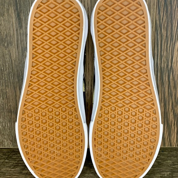 Vans x A Tribe Called Quest Slip On Shoes/Sneakers Black ATCQ Men’s 9 PRISTINE! - Picture 9 of 10